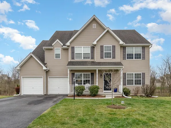 1861 Creek View Dr, Palmyra, PA 17078
