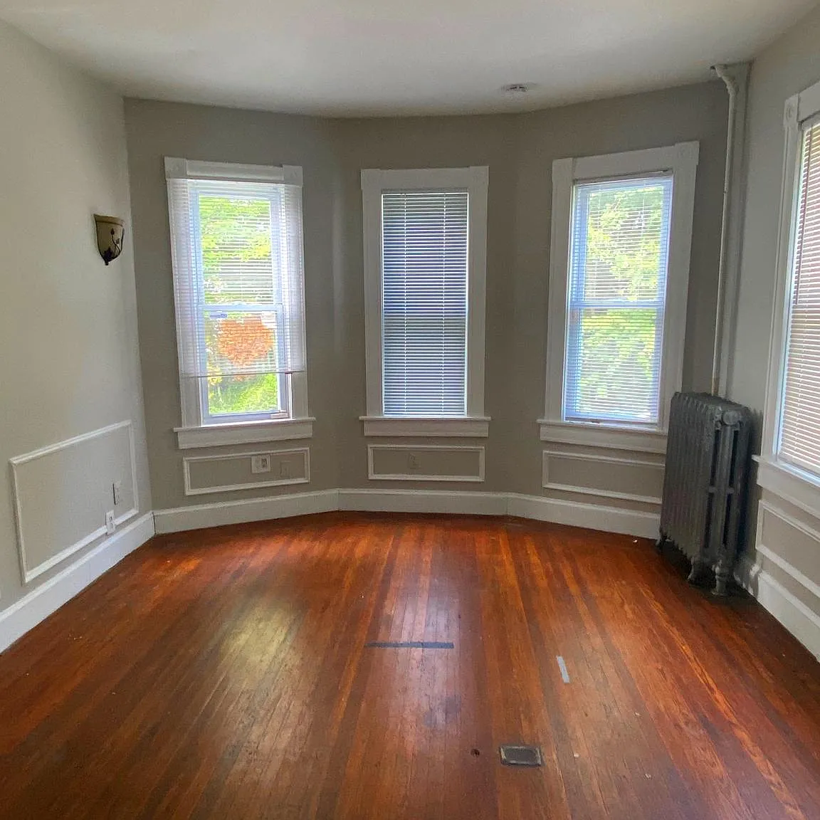 5 bed, 2326 sqft, $3,000 — Photo 4