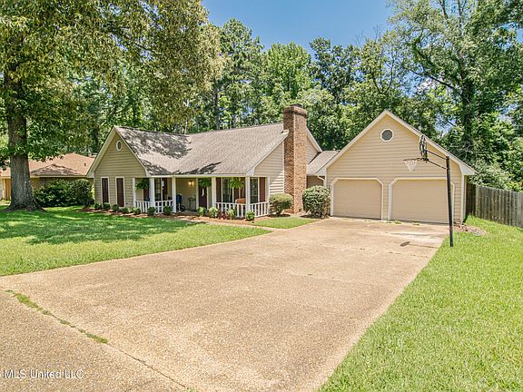 3rd image of 86 Sunline Dr