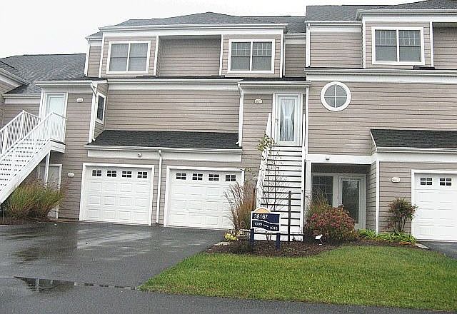 1st image of 38167 Lake Dr