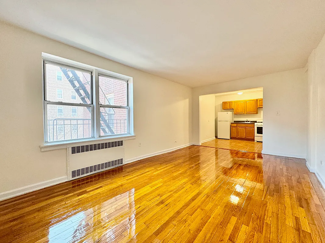 140-45 Ash Avenue 405