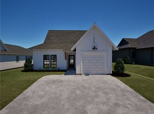 89 Summer St, Opelika, AL 36804