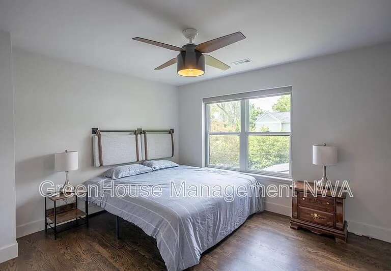 808 S Locust Ave #808LOC — Photo 21