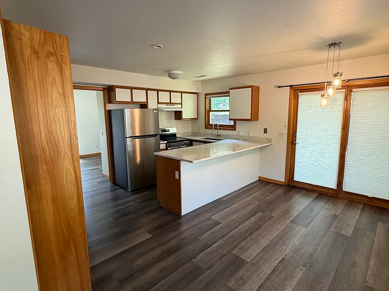 765 Lincoln Ave #765 — Photo 5