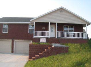3930 Paige Dr, Jefferson City, MO 65109