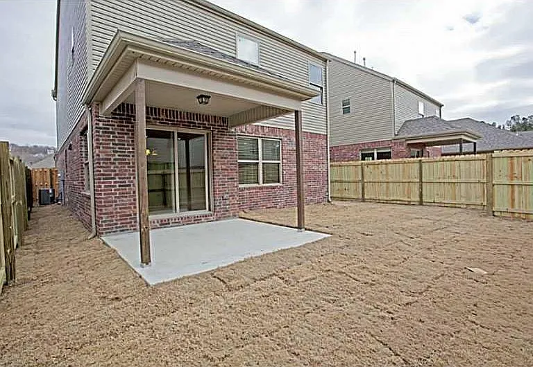 2669 N Miranda Ave — Photo 15