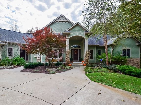 4th image of 3902 Canyon Creek Dr SW