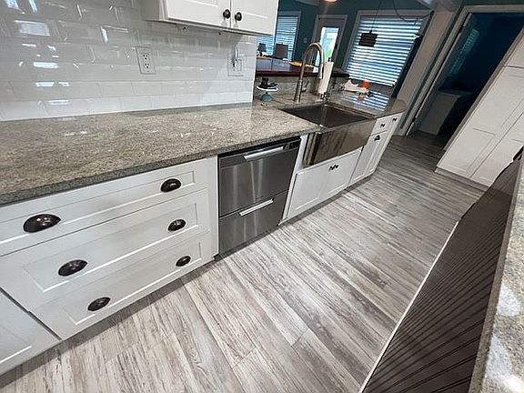farmhouse sink