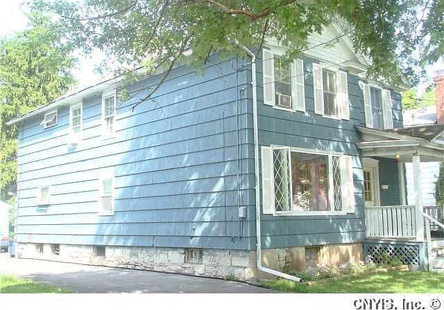 2nd image of 27 Sheridan St