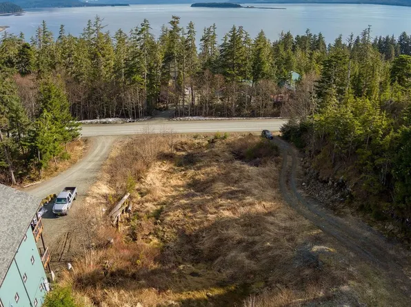 16490 Ocean View Dr, Juneau, AK 99801