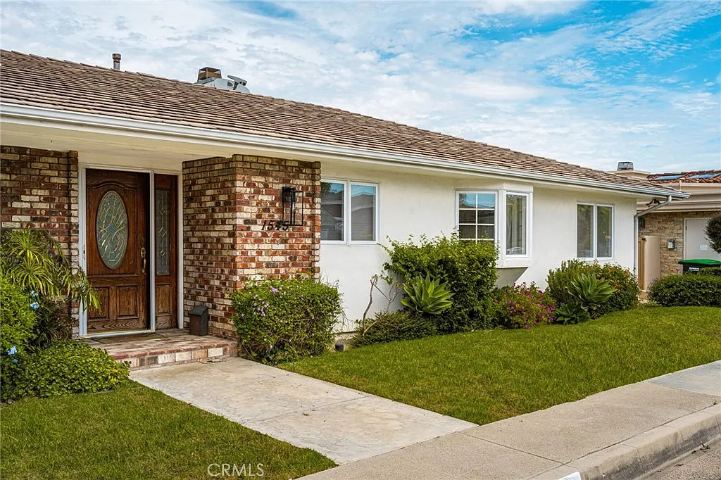3 bed, 1754 sqft, $8,500 — Photo 3