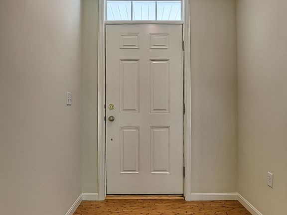 3rd image of 179 Eagle Dr