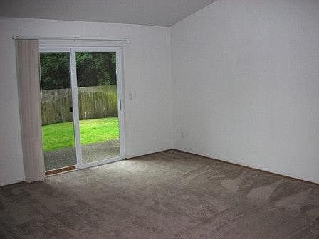 4th image of 12410 96th Avenue Ct E