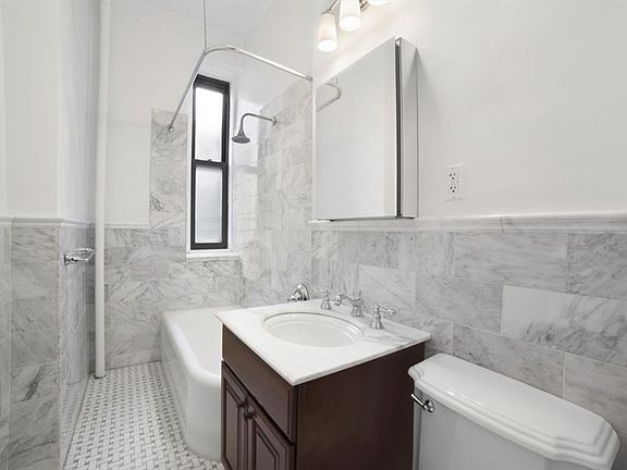 5th image of 57 W 75th St APT 5G