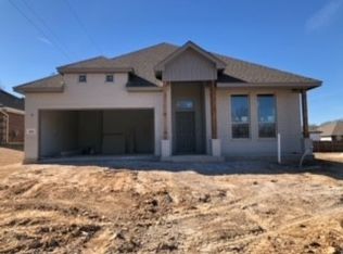 529 Adams Ct, Weatherford, TX 76085