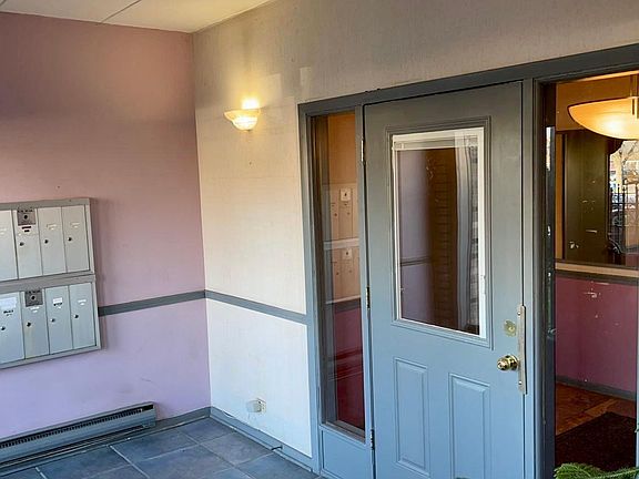 2nd image of 2839 W Lawrence Ave #3B