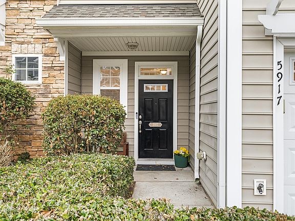 2nd image of 5917 Chivalry Ct