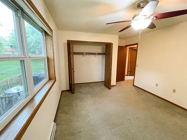 2820 Warner Ln — Photo 9