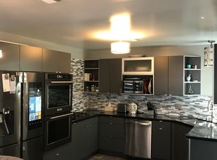 213 E Victoria Ave, Montebello, CA 90640