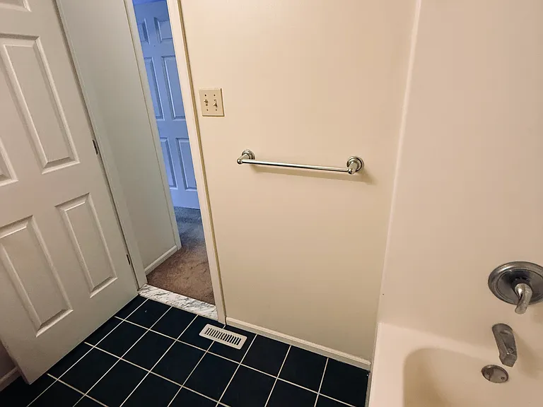 1688 Pinewind Dr — Photo 48