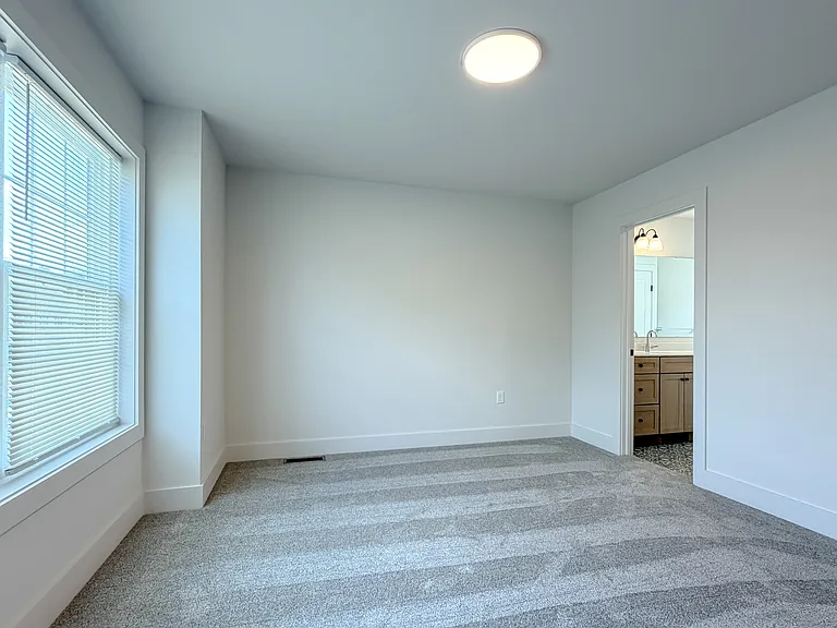273 Locust St — Photo 18