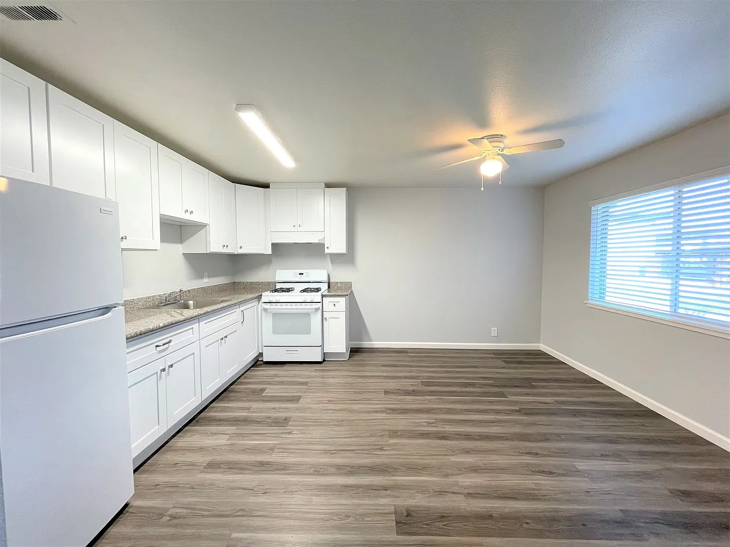 613 Camanche Lane - Lincoln Reserves — Photo 3