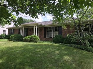 2032 Fontaine Rd #B, Lexington, KY 40502