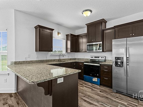 4th image of 111 Centennial Court