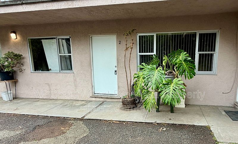 1st image of 1935 Haste St APT 2