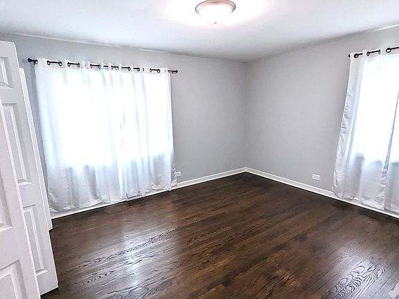 3rd image of 2754 W Gregory St Unit 1W