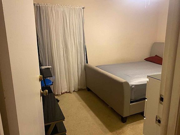 4th image of 14417 Hanging Moss Cir APT 201