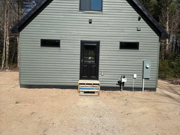 6137 Meredith Rd, Rogers City, MI 49779