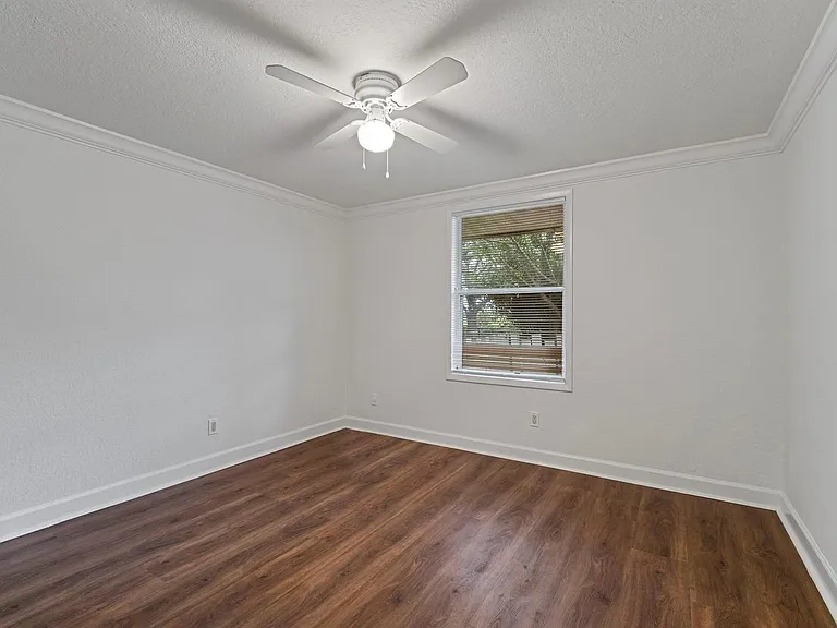 7110 Southgate Blvd — Photo 15