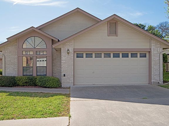 2nd image of 105 Aspen Dr