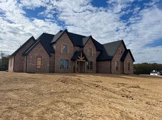 5359 Grays Valley Dr, Hernando, MS 38632