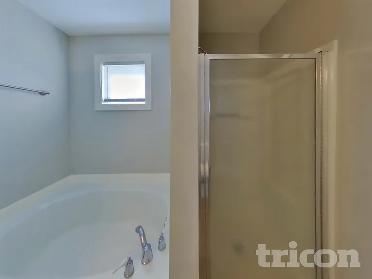 2990 Parkview Dr — Photo 10