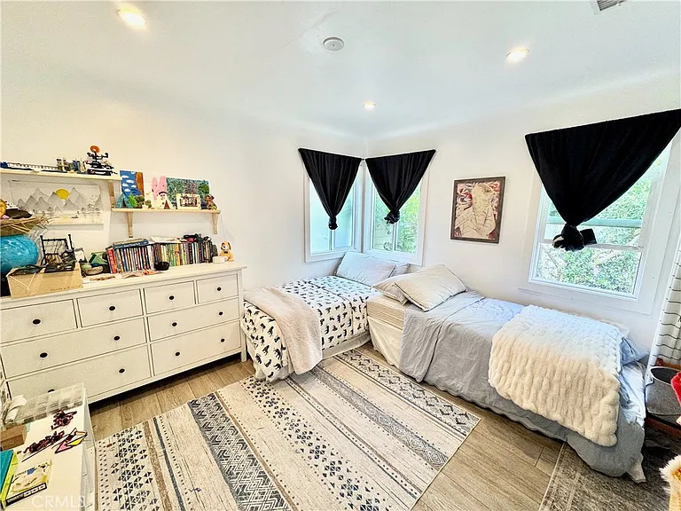 1001 8th Pl — Photo 21