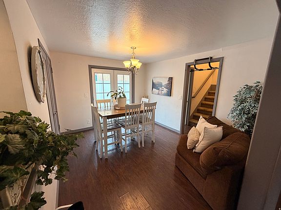 4th image of 110 S 200th St E