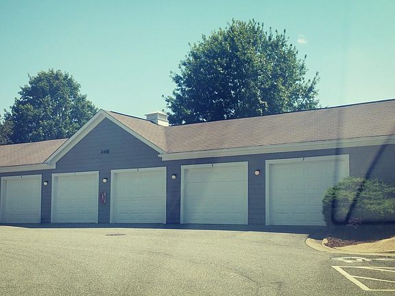 3rd image of 4412 Amethyst Ct APT 2B