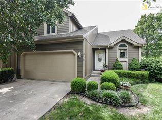 10830 W 115th Pl, Overland Park, KS 66210