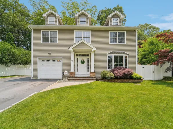 10 Willow Drive, Suffern, NY 10901