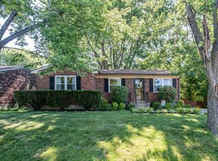 3705 Longview Rd, Jeffersontown, KY 40299