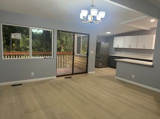 9406 17th Ave NE #3, Seattle, WA 98115