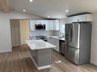 24 Shelly Ln, Marlborough, MA 01752