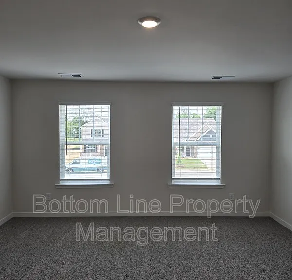 549 Blackpool Ct — Photo 20
