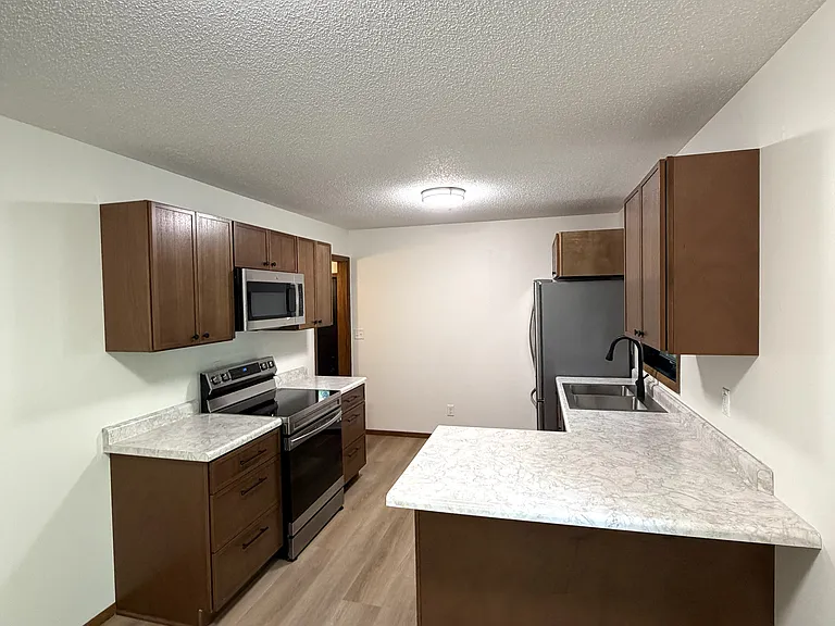 3804 S Holbrook Ave — Photo 12