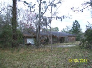 2067 Grove Point Rd, Savannah, GA 31419