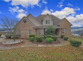 49 Castle Rock Dr, Russellville, AR 72802