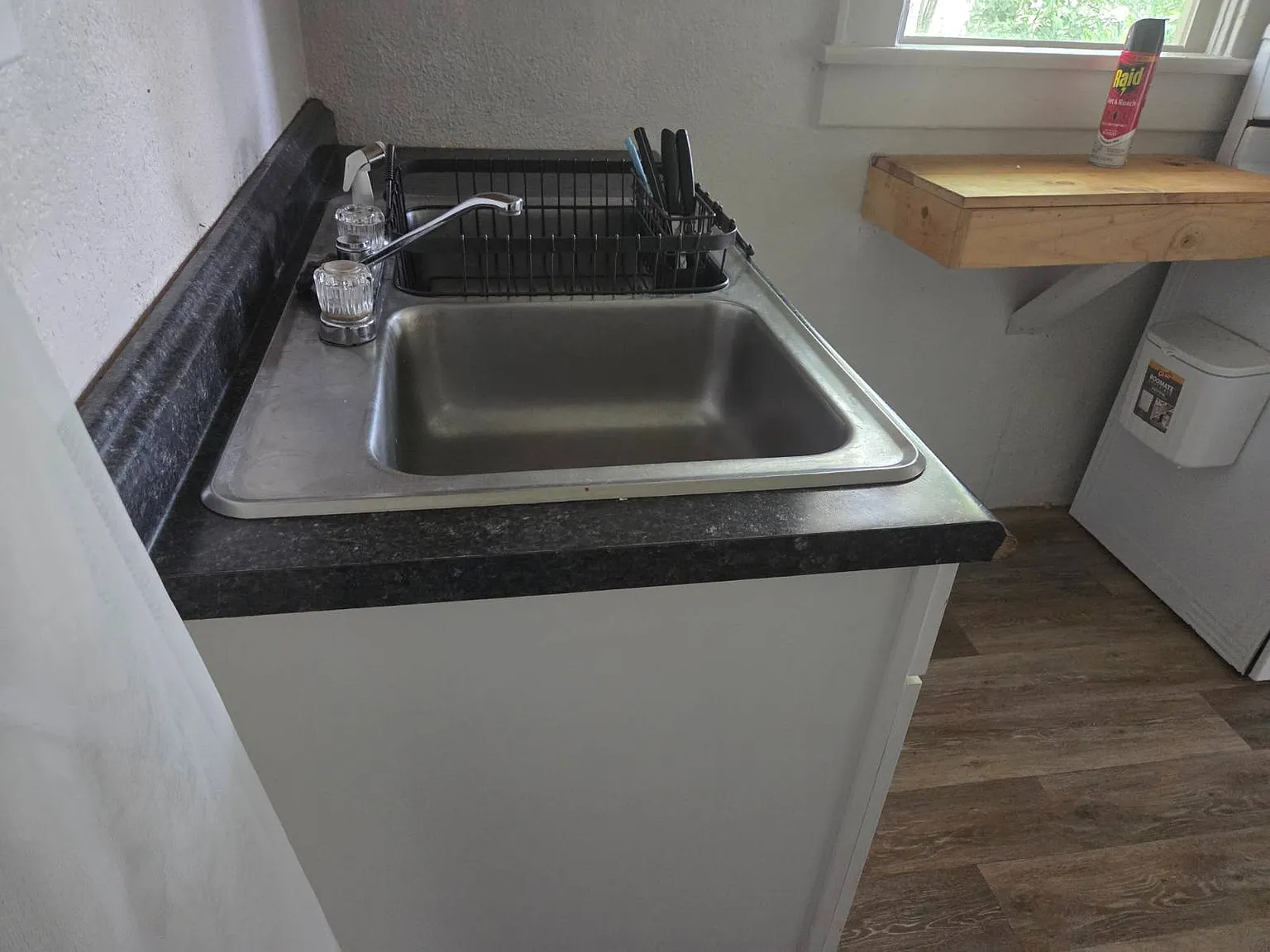 2 bed, 1.0 bath, 550 sqft, $900 — Photo 3