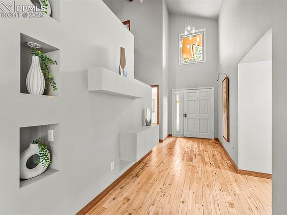 4th image of 1282 Hill Cir